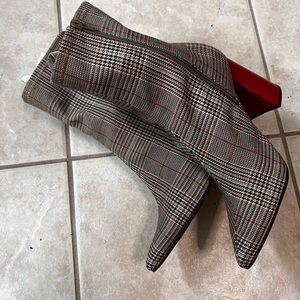 Jeffrey Campbell Women’s Siren Plaid Bootie Size 9.5